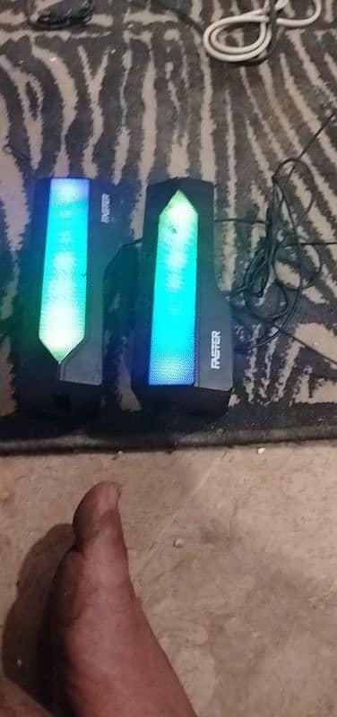 RGB bluetooth speakers 4