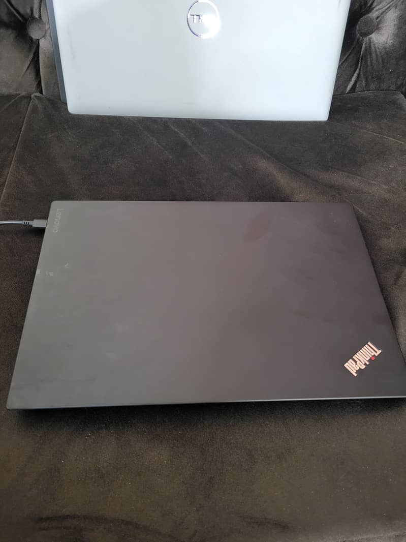 Lenovo X1 Carbon i7-6th Gen 8GB 256GB SSD 1080p Super Bright Display 1