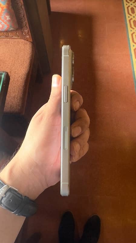 iPhone 15pro max 256gb Natural Titanium 2