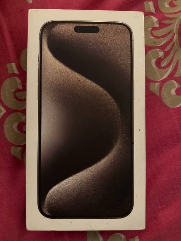 iPhone 15pro max 256gb Natural Titanium 6