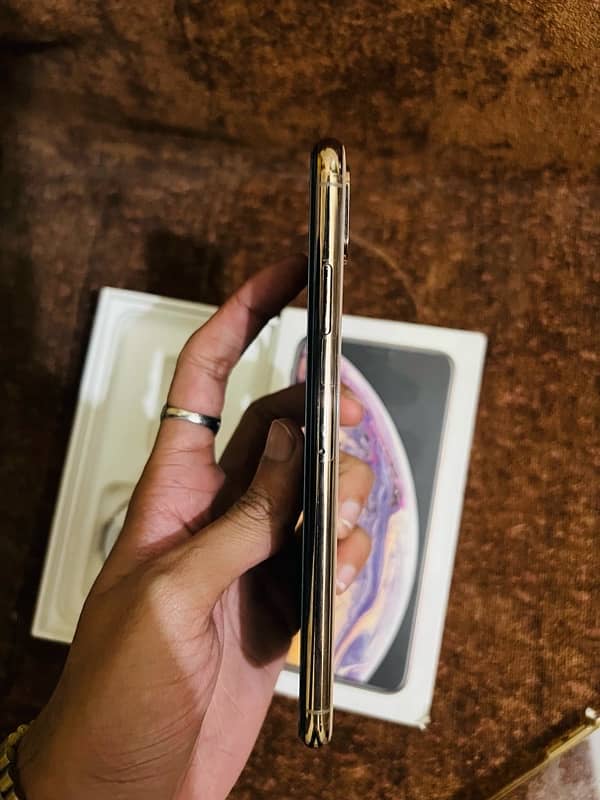 iphone Xs Max 256Gb pta Approved with box 3