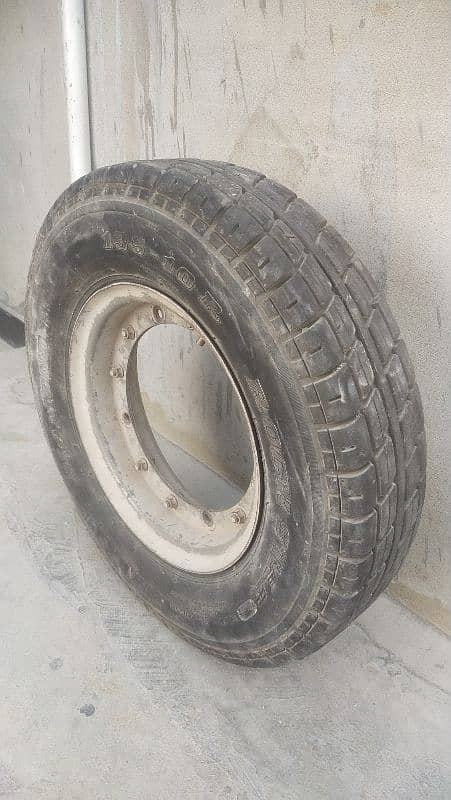 Rickshaw Tyre With Rim 0