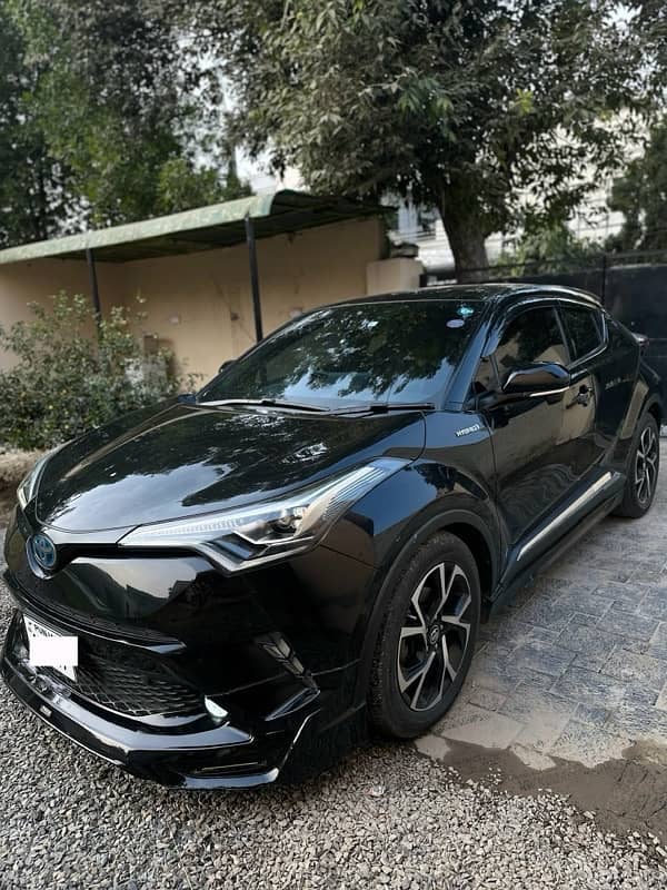 Toyota C-HR 17/21 TOTAL GENUINE LIKE NEW 3