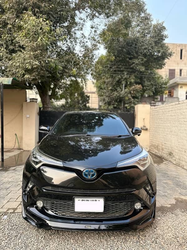 Toyota C-HR 17/21 TOTAL GENUINE LIKE NEW 4