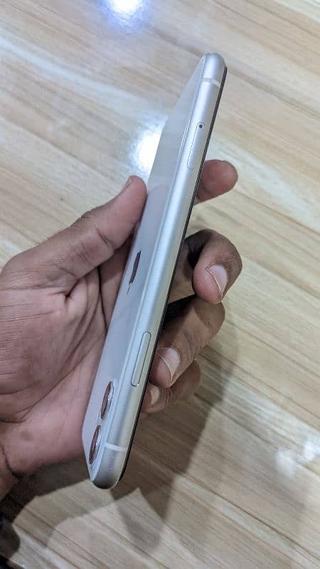 APPLE IPHONE 11 NON PTA (factory unlocked) 0