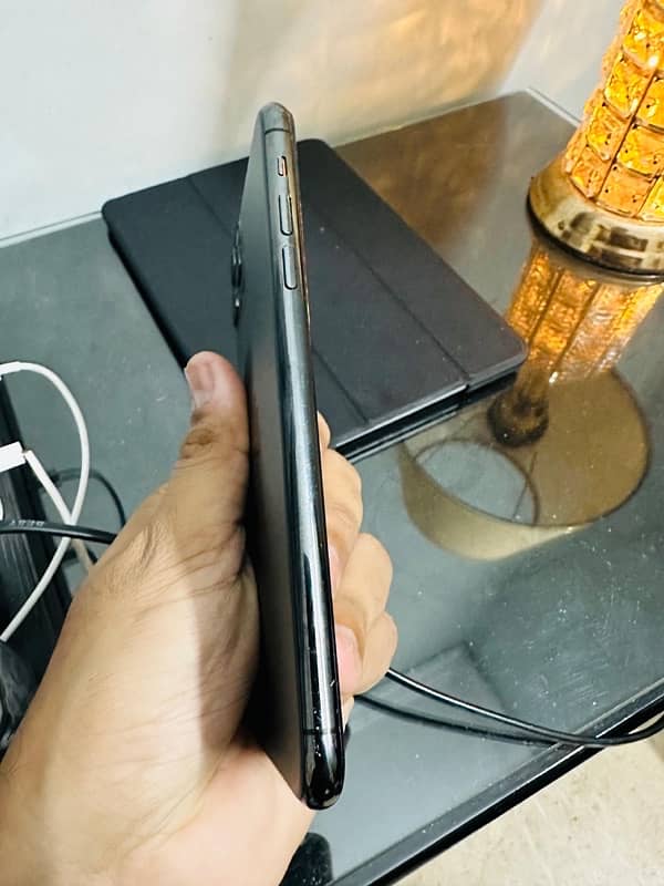 iphone 11 pro max 256gb non pta 3