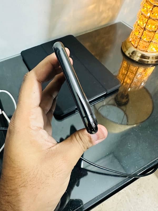 iphone 11 pro max 256gb non pta 4