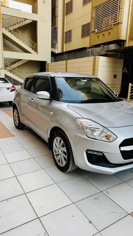 Suzuki Swift GL Cvt 2022 full geniune just like new 3