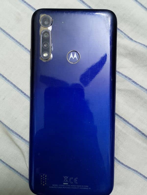 moto g8 plus 3