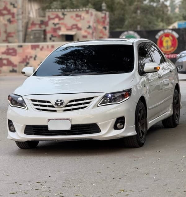 Toyota Corolla Altis SR 2010 model 2011 reg 1st owner Super white 0