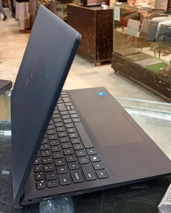 Dell Vostro i3 12th Gen 1