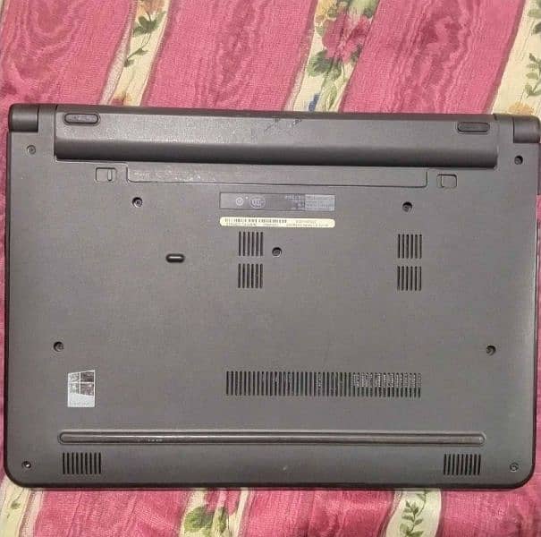 laptop Dell latitude 3340 touch screen Intel processor 6