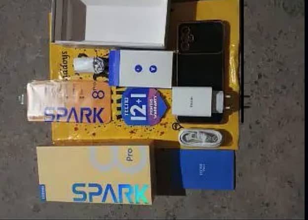 Spark 8pro 4+1 64gb all box 1