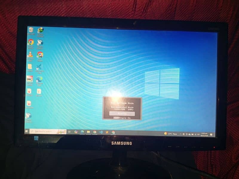 Samsung SyncMaster LEDs 60 Hz monitors 24 inch and 22 inch 4