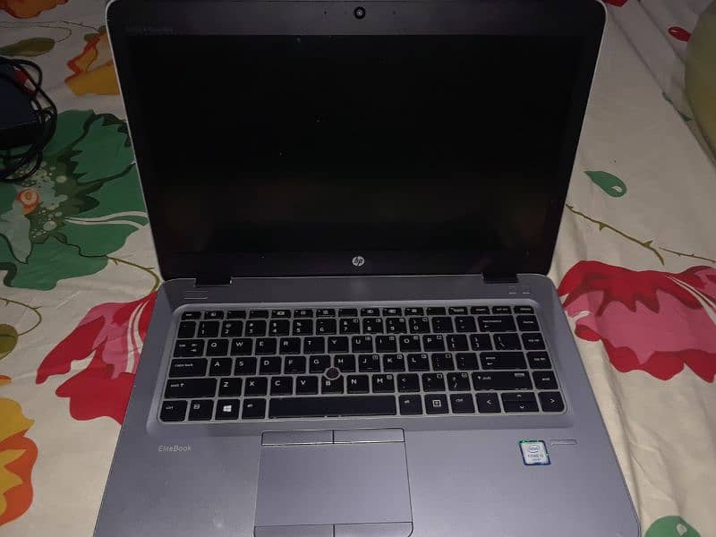 Hp elitebook 840 g3 6th gen 8/256 ci5 5