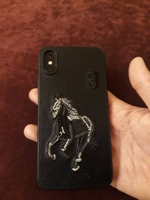 iphone x [256GB] with charger and polo case gift [non pta bypass hai] 5