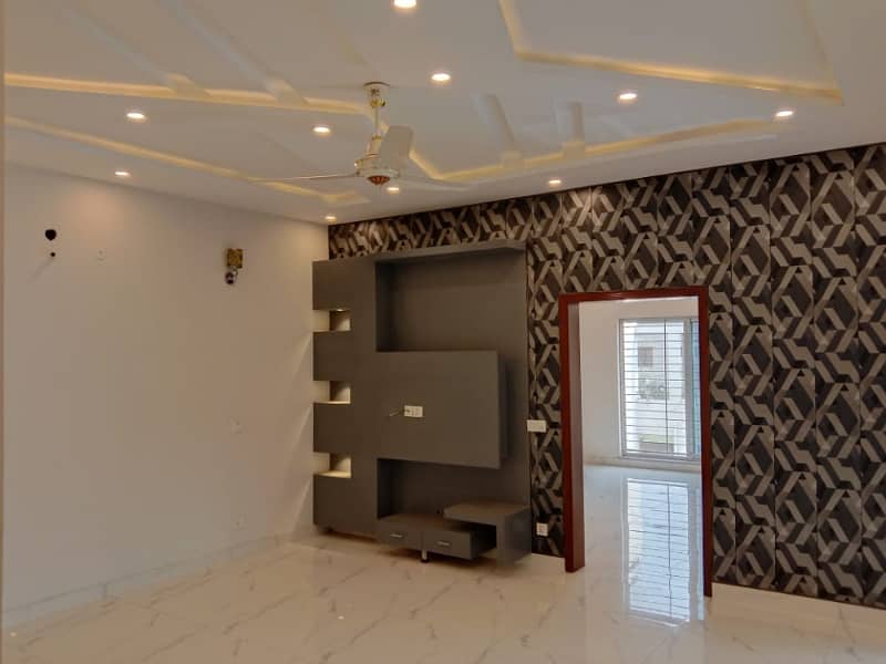 5 Marla Upper Portion Available For Rent in Rafi Block Bahria Town Lahore 12