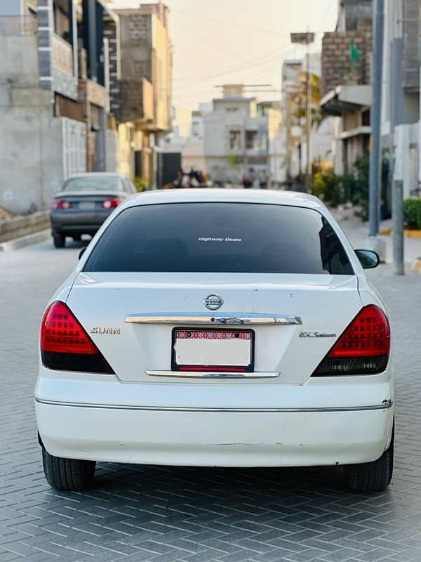 Nissan Sunny 2005 3