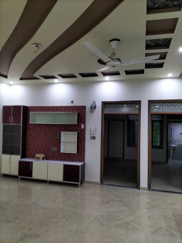 240 sq yards beutyfull portion for rent in Madras society 0