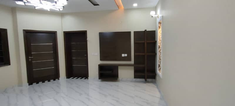 8 Marla Lower Portion House For Rent In Ali Block Bahria Town Lahore 2