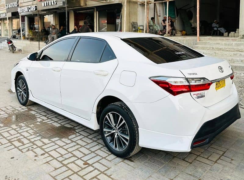 Toyota Corolla Altis 2022 16