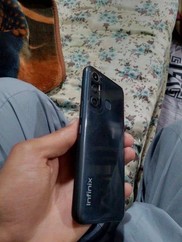 Infinix Hot 11 X662B 4