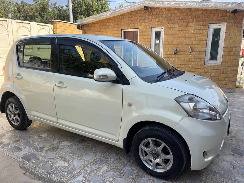 Toyota Passo 2008/12 Pearl White Bumper to Bumper Original Like nEw 2