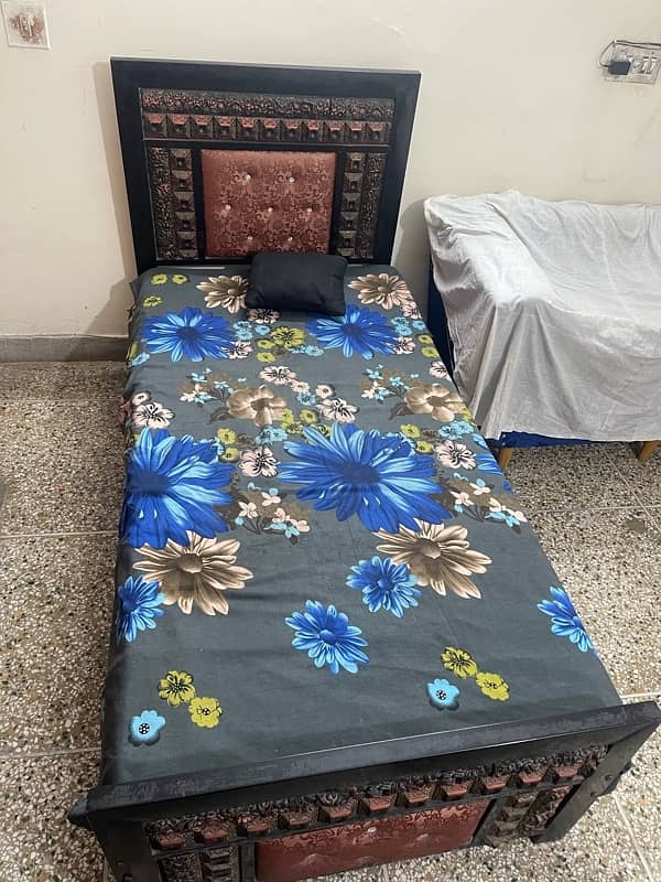 heavy steel single bed with brand new mattress 0