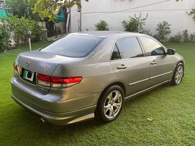 Honda Accord 2005 3