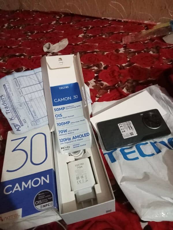 Tecno Camon 30/Ram 12+24GB/256GBRom 8month warranty/10/10 Condition 0