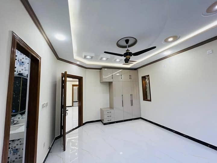 Top city 10 marla house for sale 9