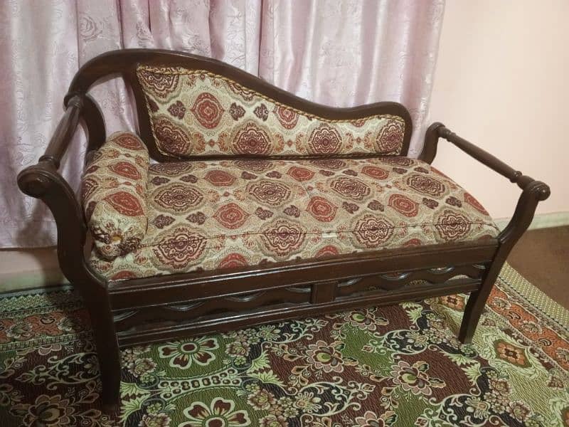 Sofa 7 seater available for sale 3