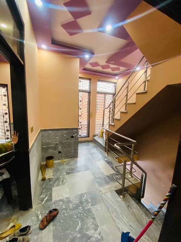 5 Marla Upper Portion For Rent In Madni Home'S Near To Toker Niaz Baig Near To Jutt Chowk Near To Margzar Coloney Fori Rabta Keray 11