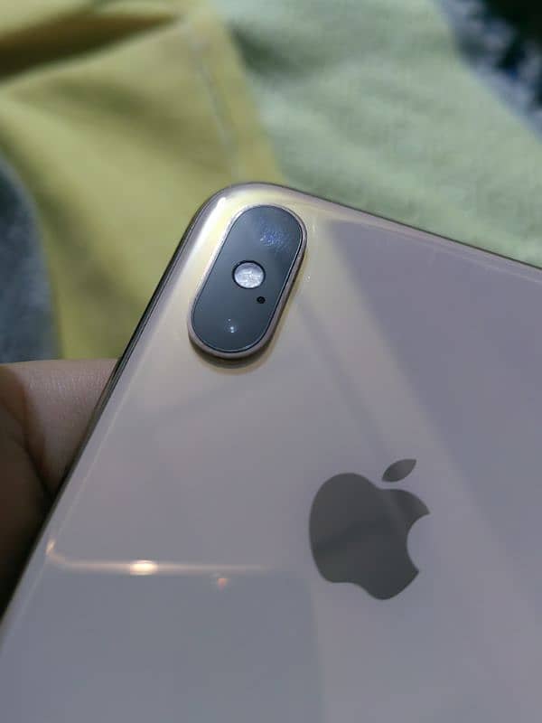 iPhone XS 0