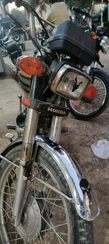 Honda 125 2015 applied 4