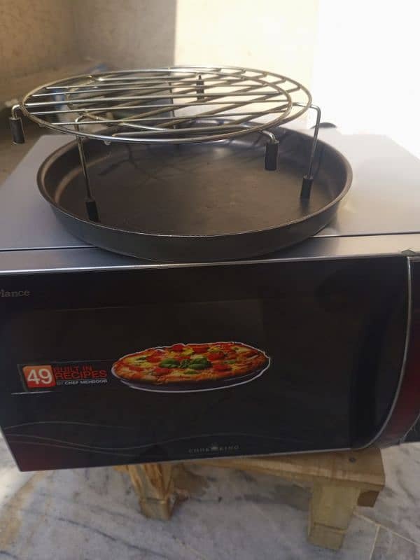 Microwave in excellent condition 4