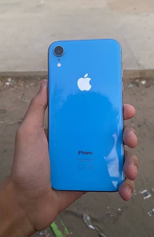 iphone xr factory unlock ha 30k sy ik rupay b kum nhi hoga 2