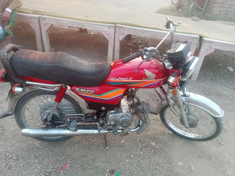 Honda motorcycle CD 70 used 2012 3