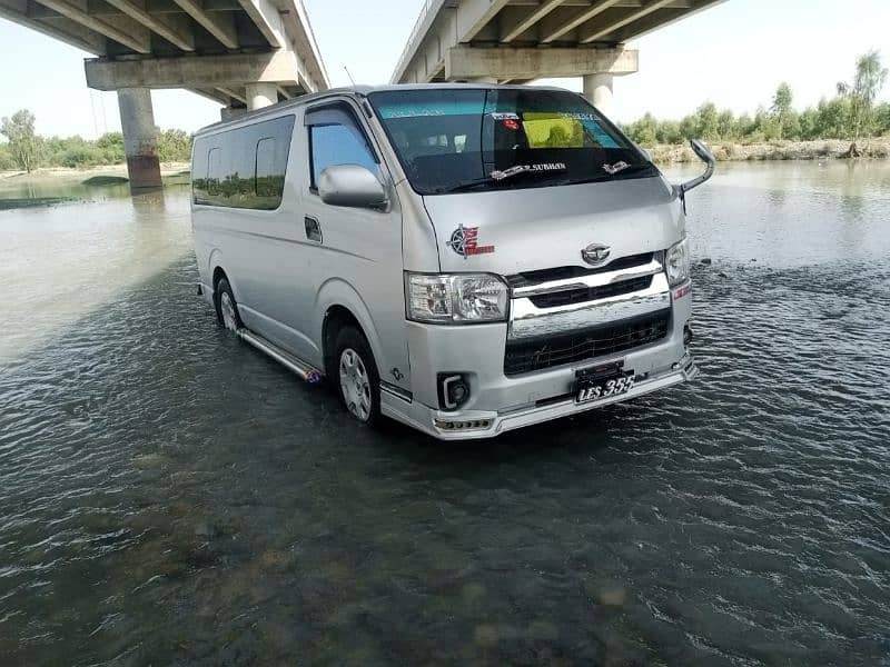 Hiace Baqsa 200 9