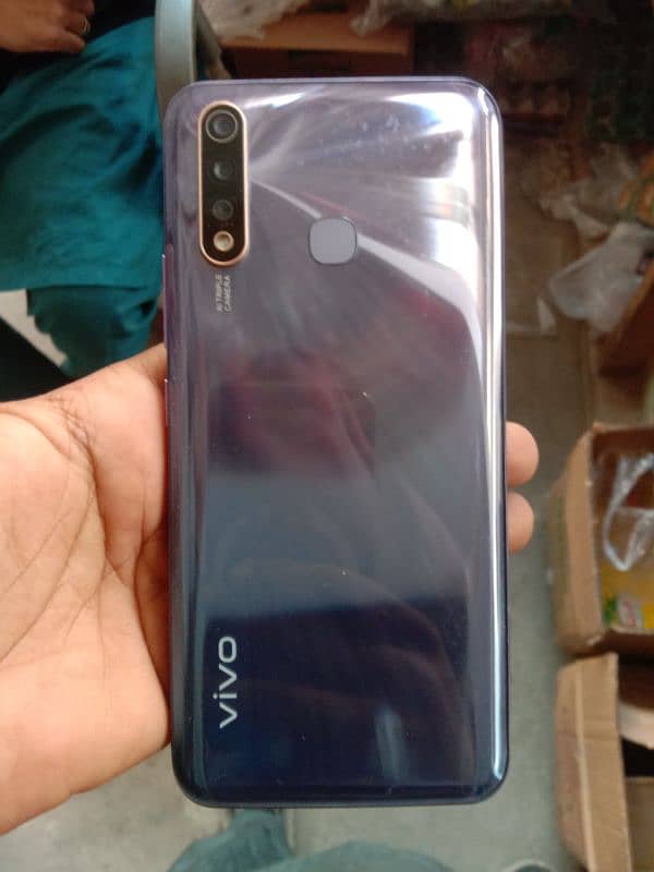 Vivo y19 1