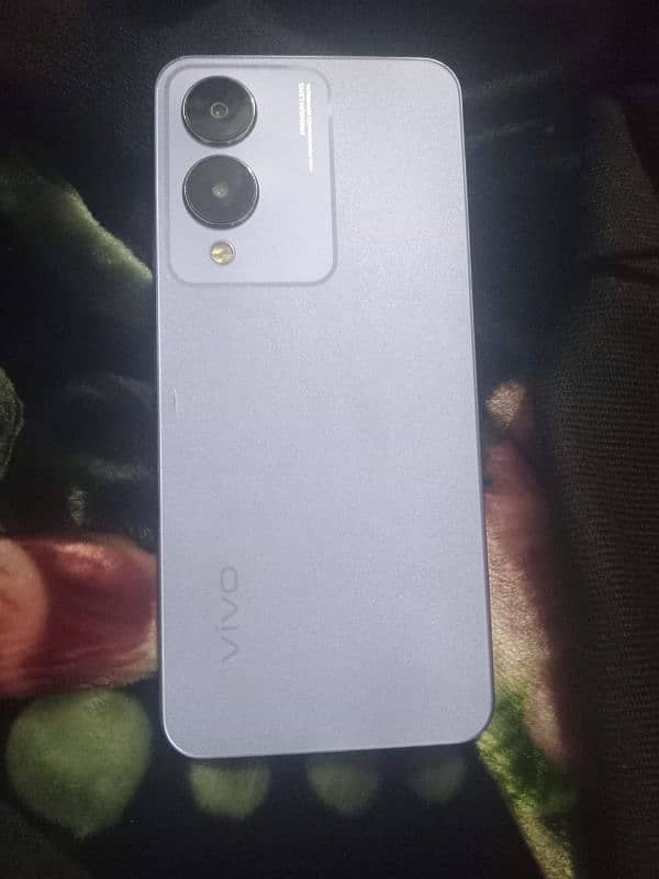 vivo y17s 2