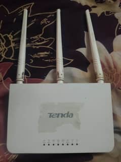 Tenda F3 Router