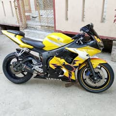 Yamaha R6s 600cc special edition