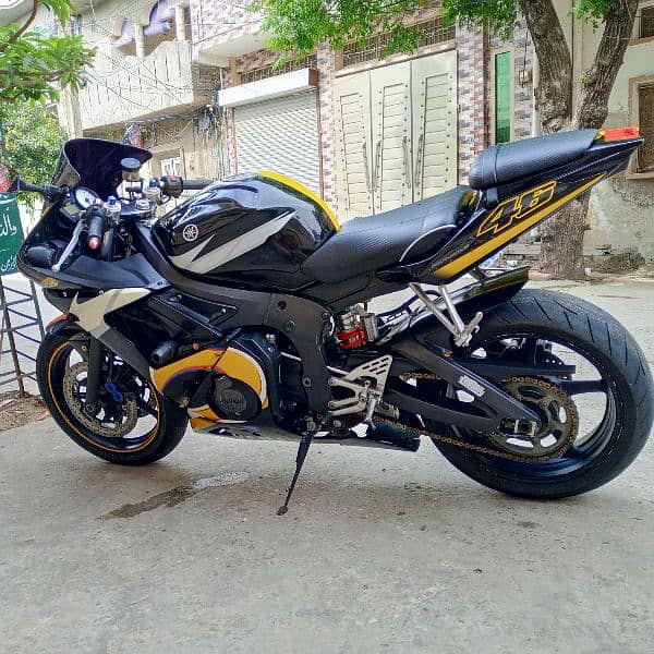 Yamaha R6s 600cc special edition 2