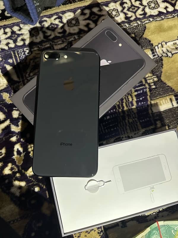 Iphone 8 plus - 64GB - PTA Approved 1