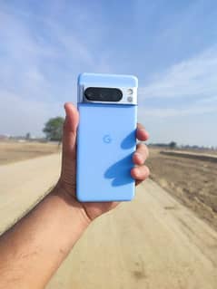 Pixel 8 Pro Blue With Case Non PTA l 6 7 9