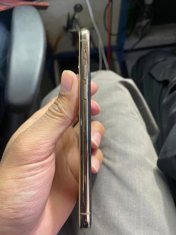 iPhone 11 pro 64 GB factory unlock 4