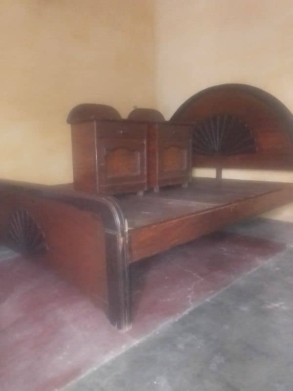 5.5and6.5length bed with two side tables 0