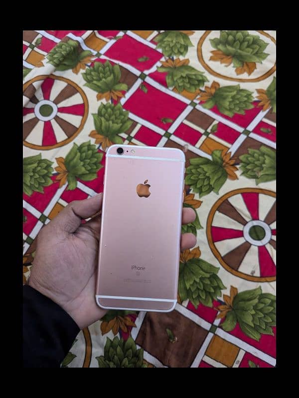 I phone 6s plus for sale all ok only home button problem 12