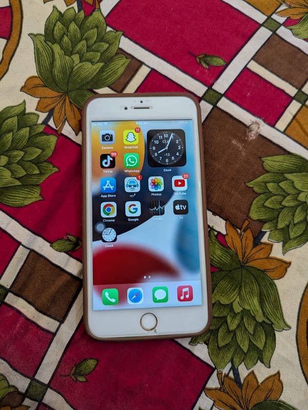 I phone 6s plus for sale all ok only home button problem 17